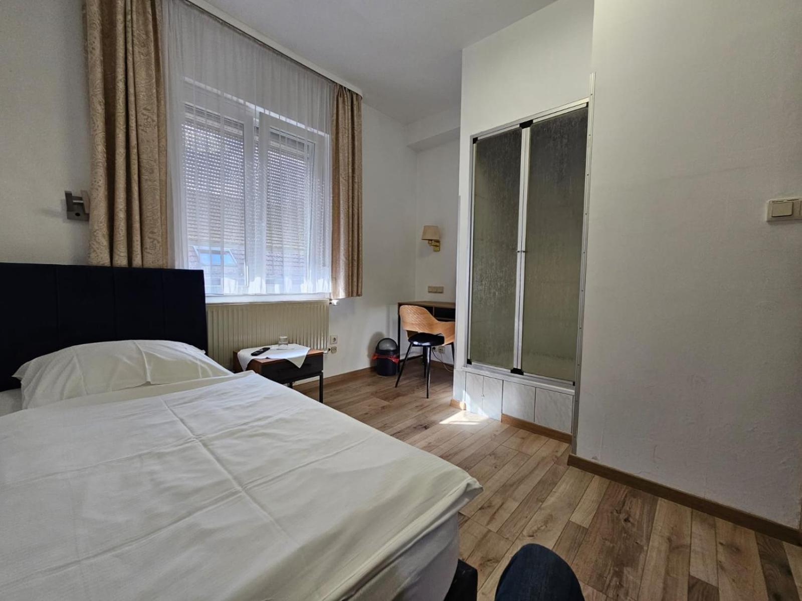 Hotel Haus Isenburg Neu-Isenburg Zewnętrze zdjęcie